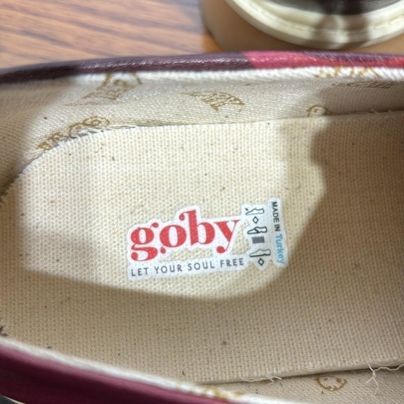 Goby colored Prismas geometric pink lace up Oxford shoes. Size 41. EUC. - Picture 6 of 7